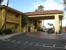 La Quinta By Wyndham East
